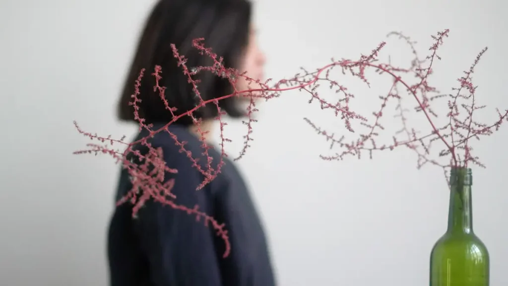 Aprenda a Fazer um Vaso com Garrafas de Vidro